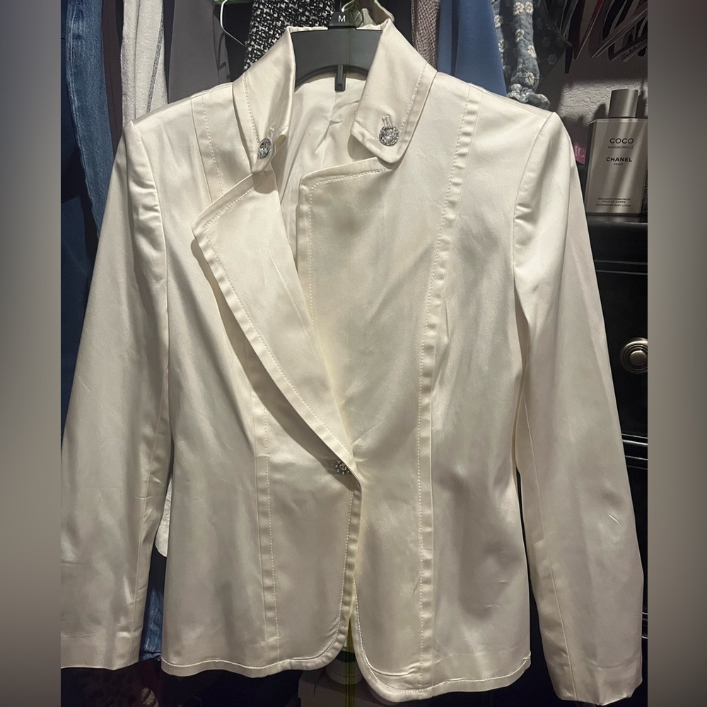 Elegant White Women's Jacket